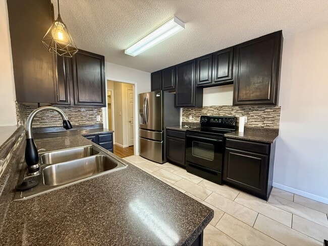 Photo - 254 Meadow Pathway Dr