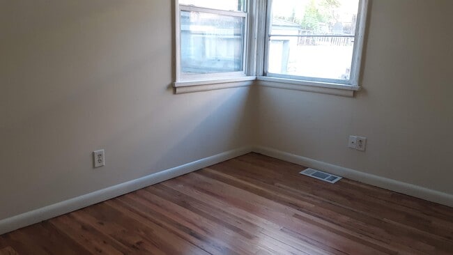 Photo - 23 E Euclid Ave