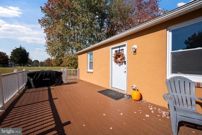 Photo - 11021 Bowerman Rd