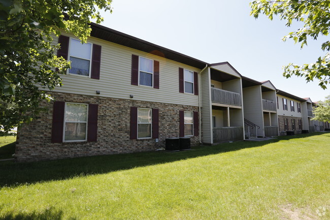 Bristol Gardens - Bristol Gardens Apartments