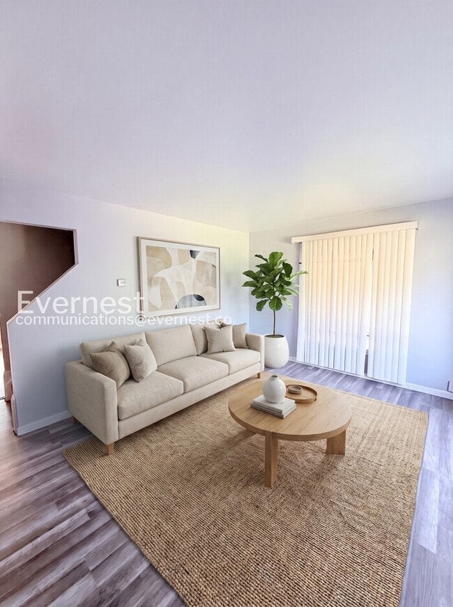 Photo - 15378 Meyers Rd