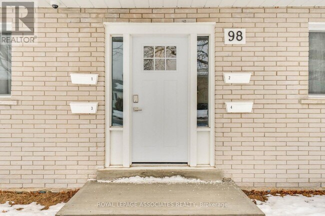 Photo - 98 SIXTH AVENUE