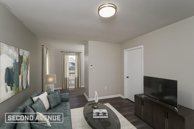 Photo - 1819 Duncan St