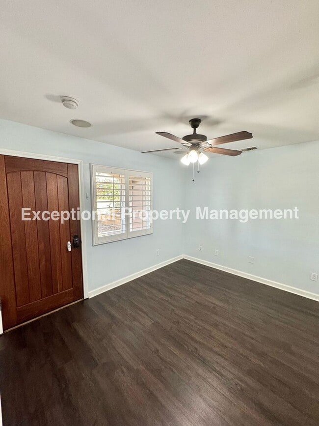 Building Photo - 340 S San Mateo St Unit ADU