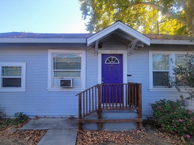 Building Photo - Adorable 2 bed 1 bath home in Woodland CA