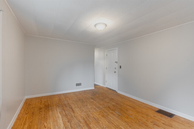 Photo - 201 14th St Unit #3