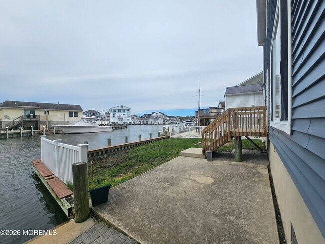 262 Evergreen Dr