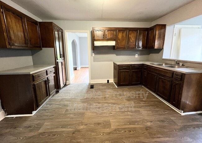 Photo - 5219 Court G