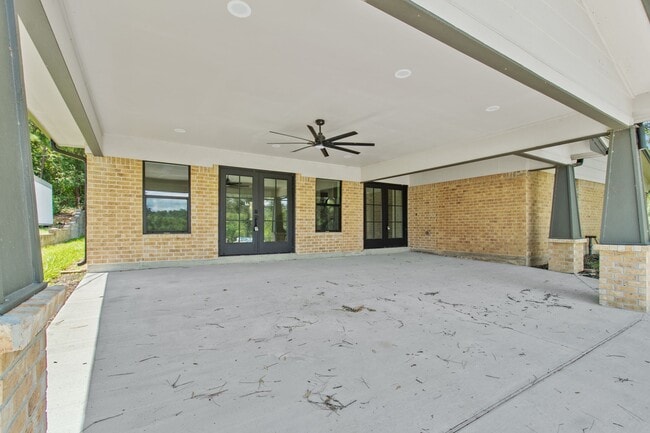 Photo - 128 Schooner