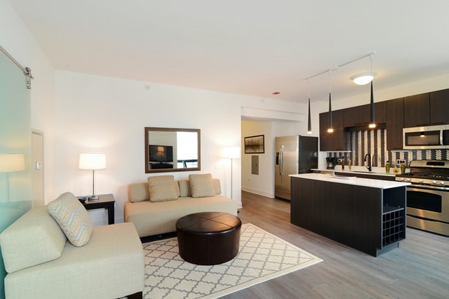 Photo - 70 E Lake St