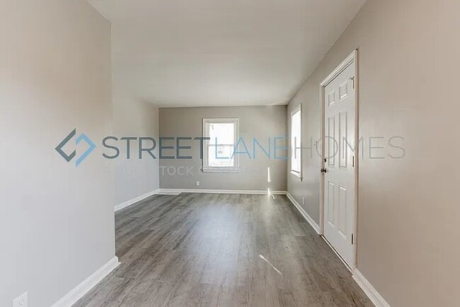 Photo - 3458 Orchard Ave