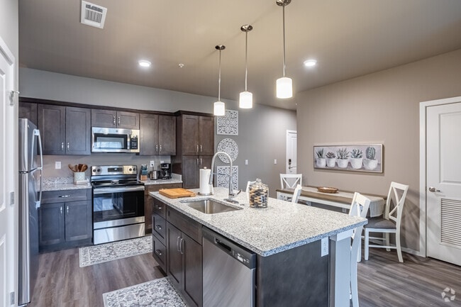 Ph1_2BR, 2BA - 1,113 SF