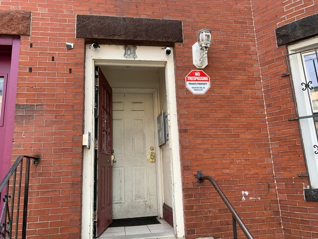 Building Photo - 88 Hammond St