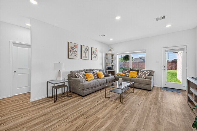Photo - 27222 Woodridge Gln Dr