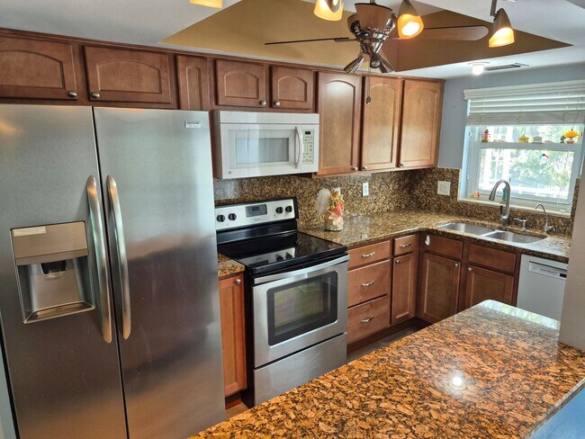 Photo - Waterfront Community Living | Updated 2BR/2BA Condo with Private Beach Access Unidad 203