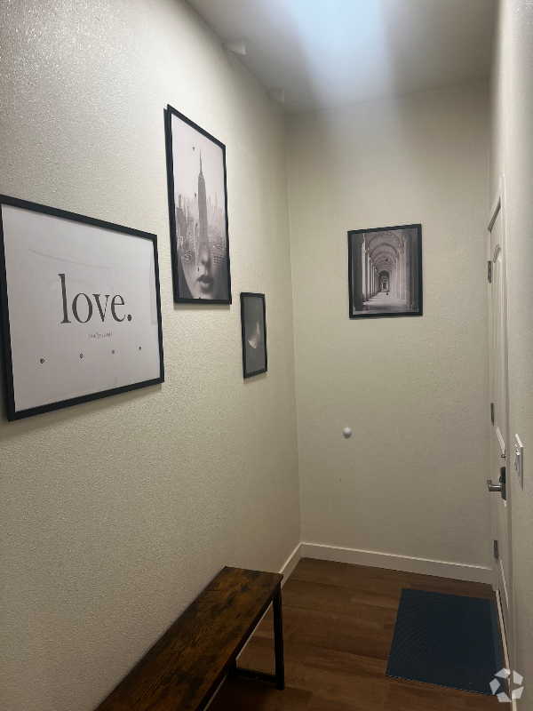 Building Photo - 21825 Valerio St Unit B Rental