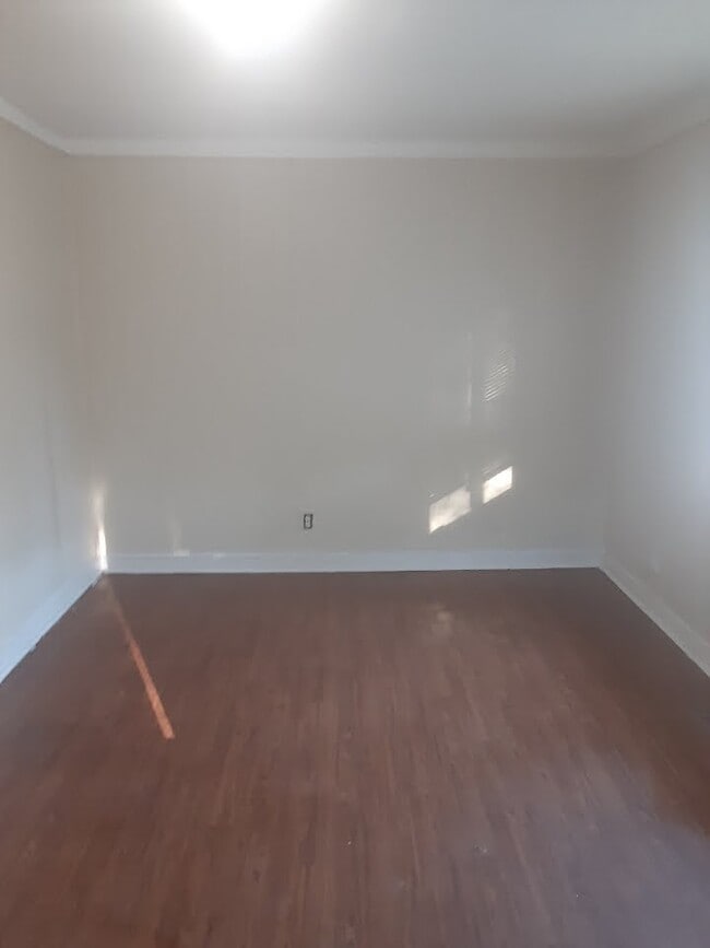 Photo - 3668 Burr St