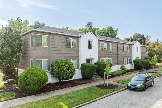 Powell Gardens Apartments