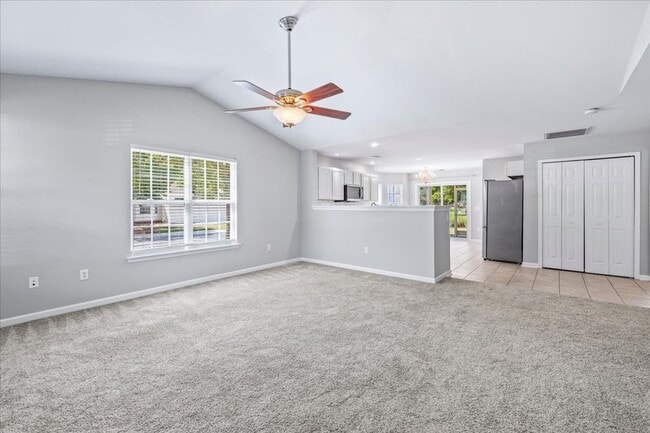 Photo - Cute, Convenient Townhome!