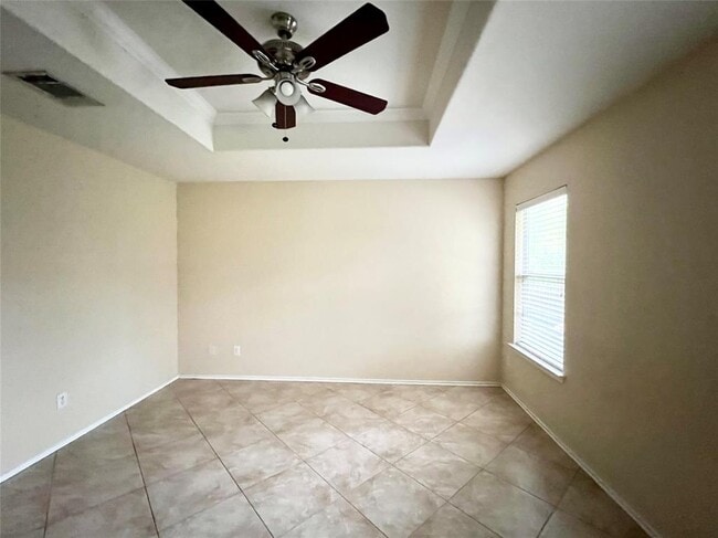 2428 Green Meadows Ln