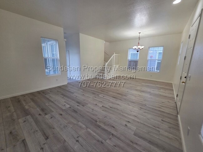 Photo - 3855 Louis Krohn Dr