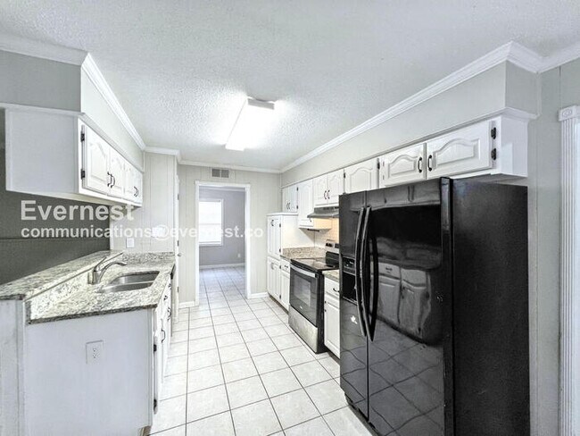 Photo - 3125 Walpole Ave