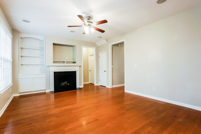 Photo - 125 Pearson Place