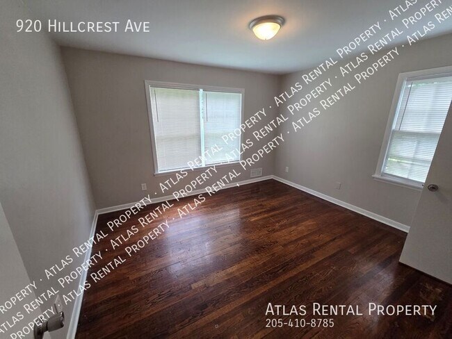 Photo - 920 Hillcrest Ave