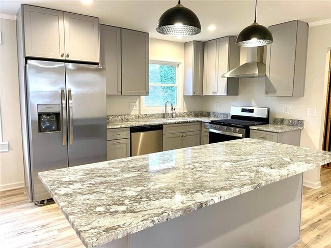 Photo - 2272 Collier Dr