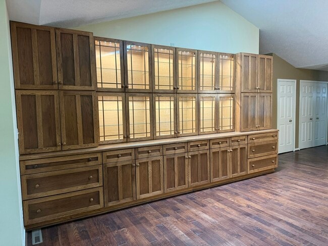 212 Chauncey Ct