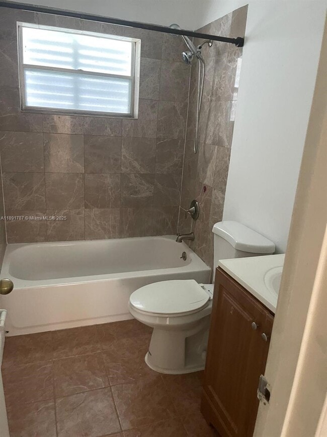 Photo - 18737 SW 100th Ave Unit 18737