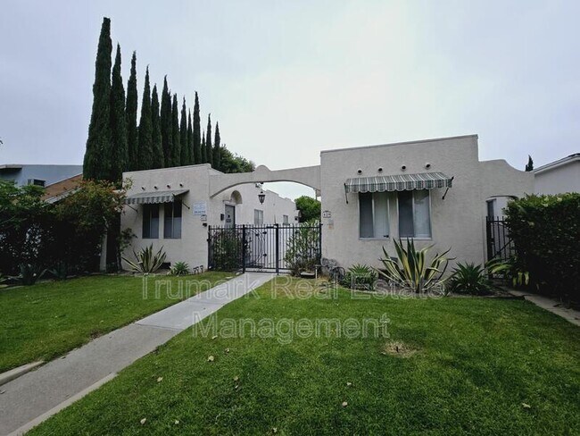 Building Photo - 429 W Garfield Ave Unit C