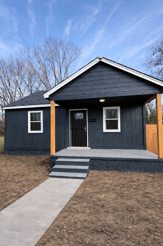 Building Photo - 1370 Marechalneil St