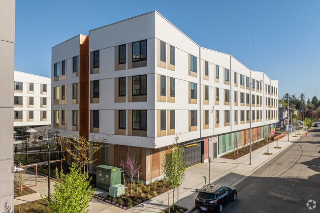 Exterior - Aldea at Glisan Landing