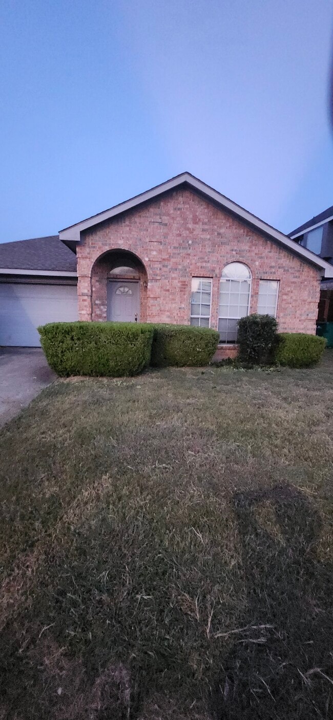 Building Photo - 715 Ford Dr Rental