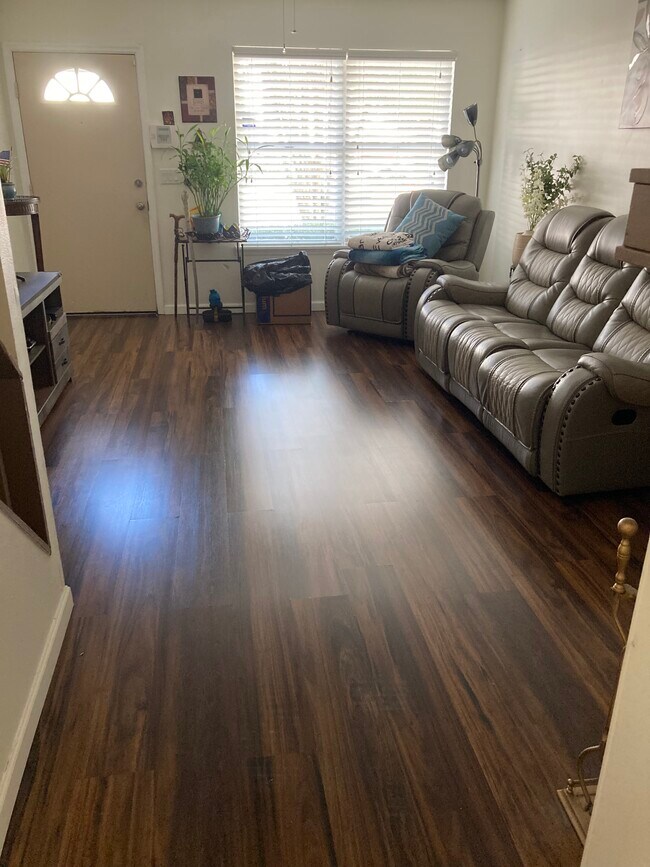 Photo - 7618 Colonial Ct