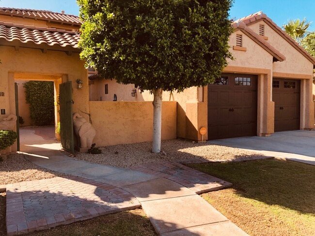 Photo - 2652 N 143rd Dr House