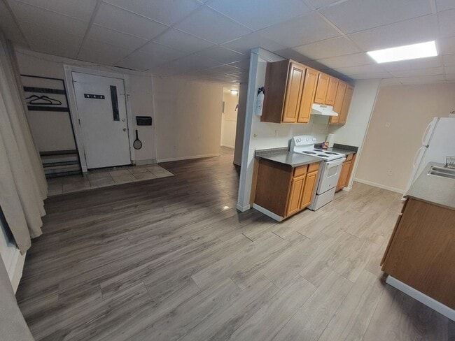 Photo - 901 Lathrop St Unit 6