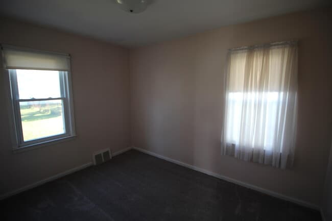 Photo - 14383 Mercedes