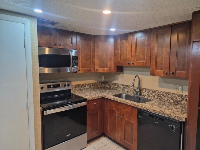 Photo - 4166 Inverrary Dr Unit 403