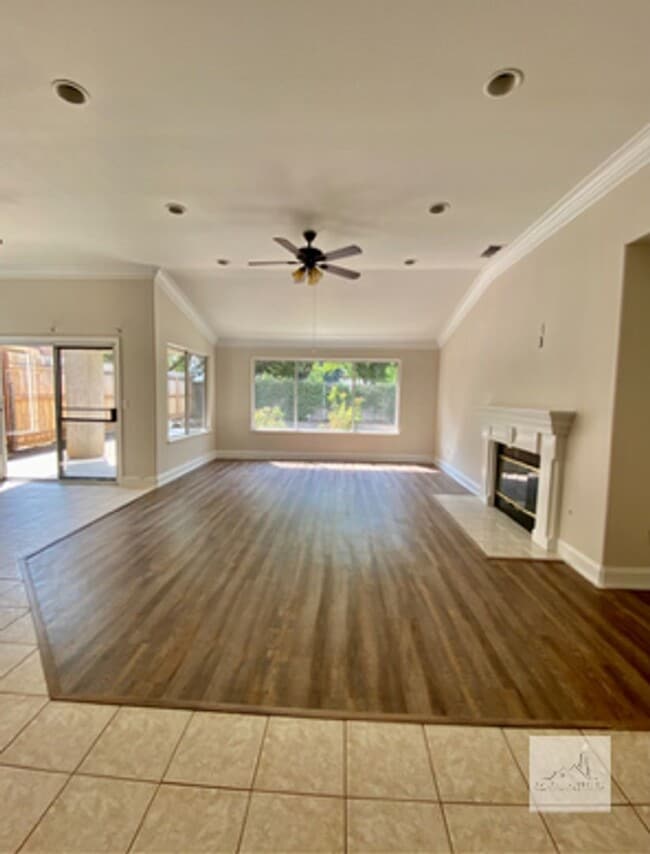 Photo - 1679 E La Quinta Dr
