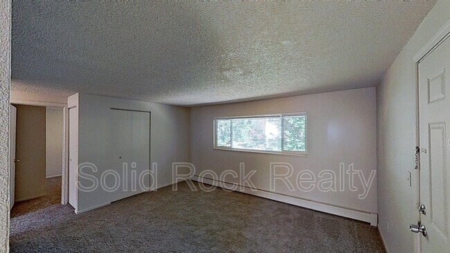 Photo - 2909 Sage St