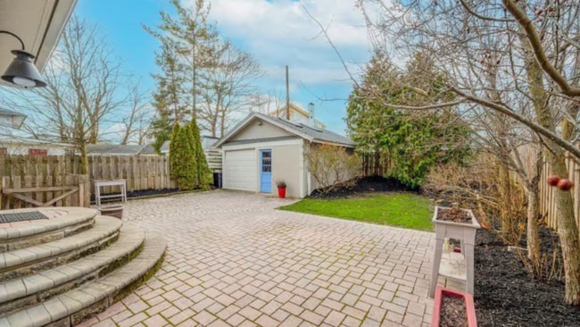 Photo - 817 Drummond Ave