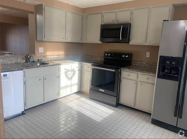 Building Photo - 8551 Castlemill Cir Rental