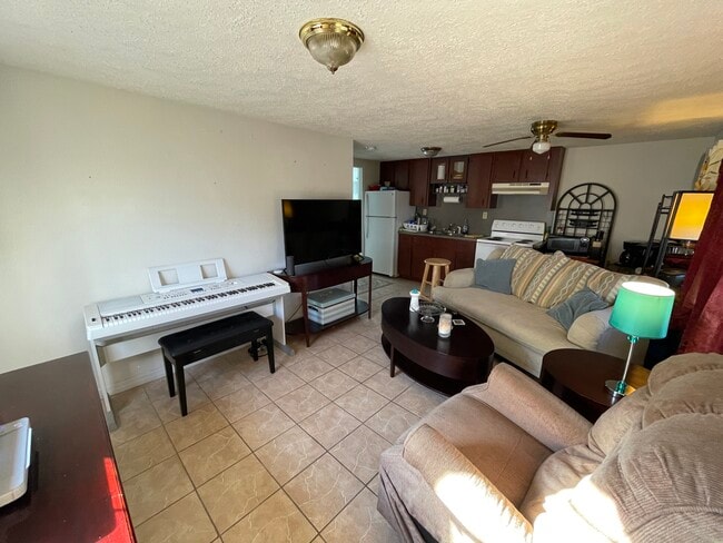 Living Room pt. 1 - 1225 W Pierce St Unit 1217