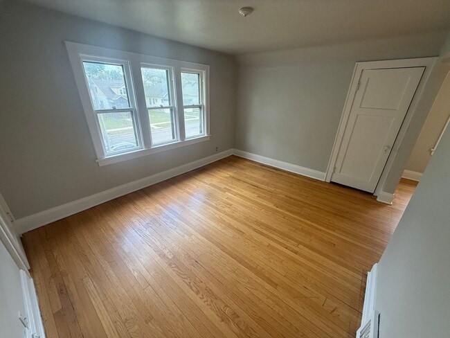 Photo - 2639 N 55th St Unit 2639A (Upper)
