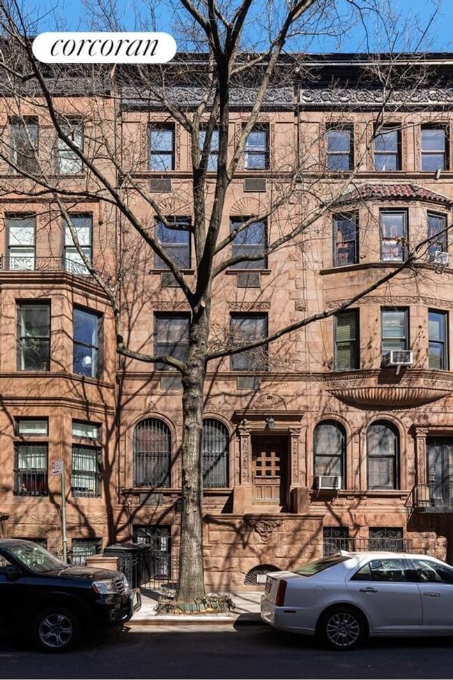 Photo - 161 W 76th St