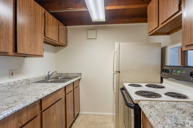 1BD, 1BA W/LOFT 679 - 700SF