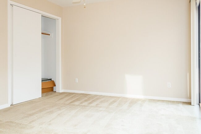 Photo - 787 Davis Rd