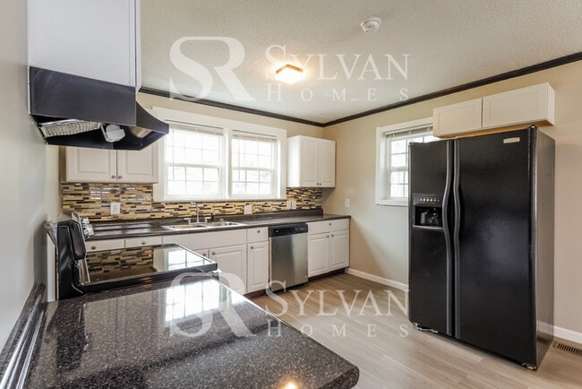 Photo - Cute, cozy and comfortable